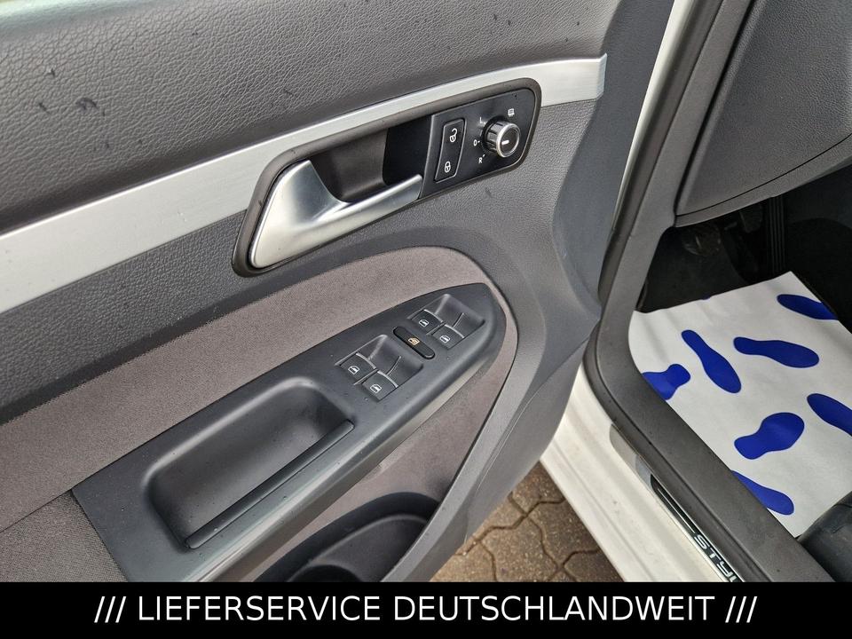 Volkswagen Touran 2.0 TDI Style Comfortline Navi Sithzg Tem in Osterode am Harz