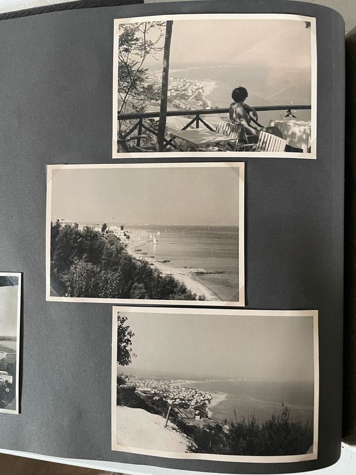 Zwei alte Fotoalben Italien Urlaub 1954 in Petershausen