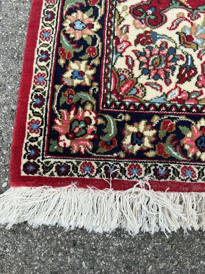 Persischer Teppich Handgeknüpft in München