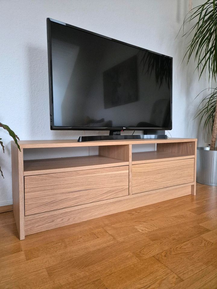 Ikea BENNO TV-Bank/Sideboard, Eichenfurnier weiß lasiert in Rastede