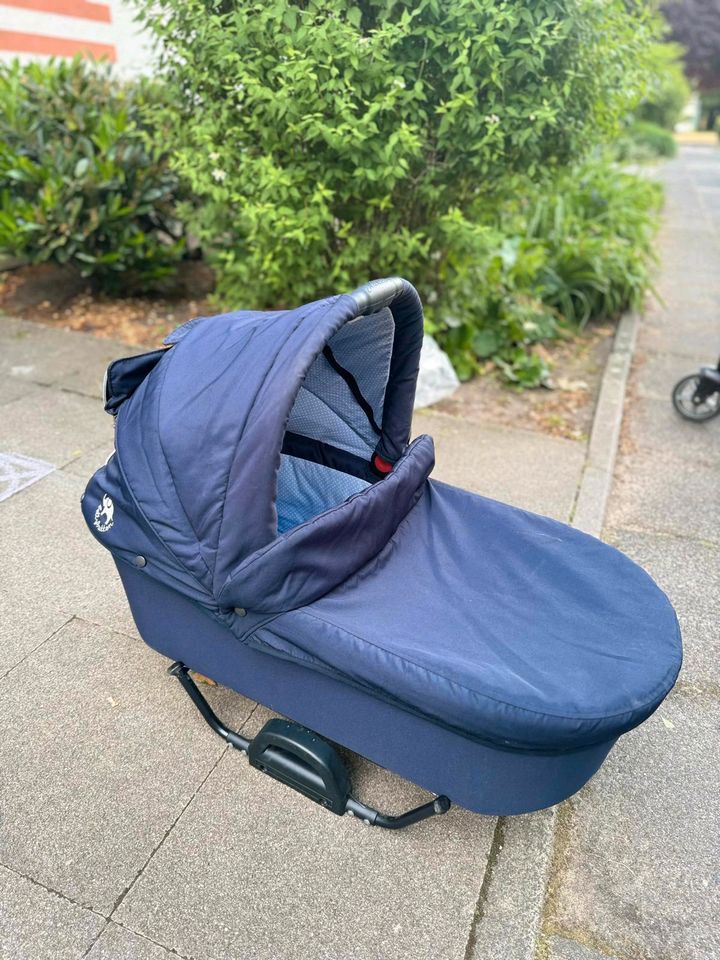 Kinderwagen mit Maxi Cosi in Hannover