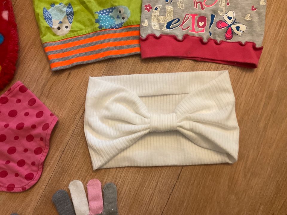 Mädchen Winterpaket Mütze Schal Kopftuch Handschuhe Baby Kleinkin in Rostock