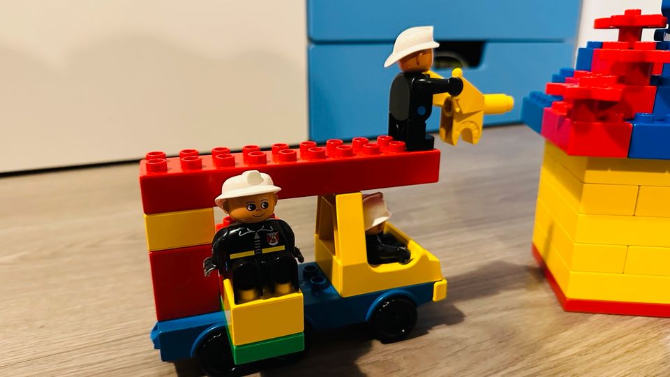 LEGO DUPLO Feuerwehr mit Haus, Helikopter Hubschrauber 56 Teile in Köln