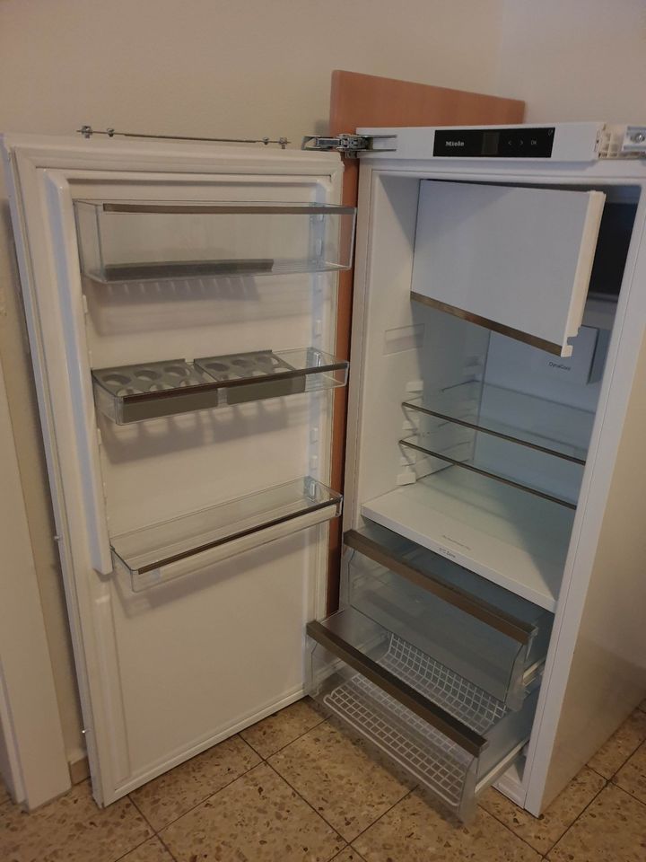 Miele Einbaukühlschrank K 7344 D in Nieder-Olm