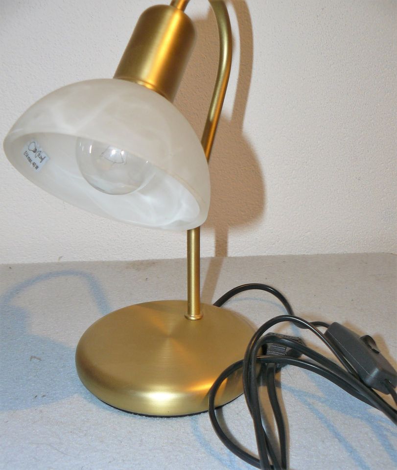 Nachttisch-Lampe Schlafzimmer-Leuchte Schreibtisch-Licht E14 LED? in Tirschenreuth