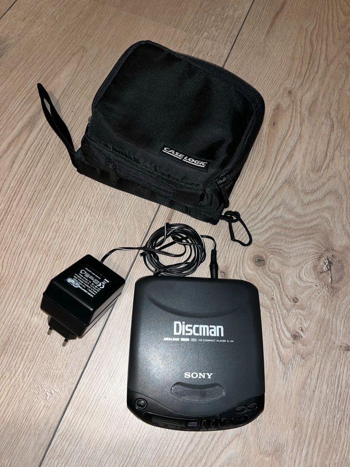 Sony Discman d141 mit case und cd fächern in Rosengarten