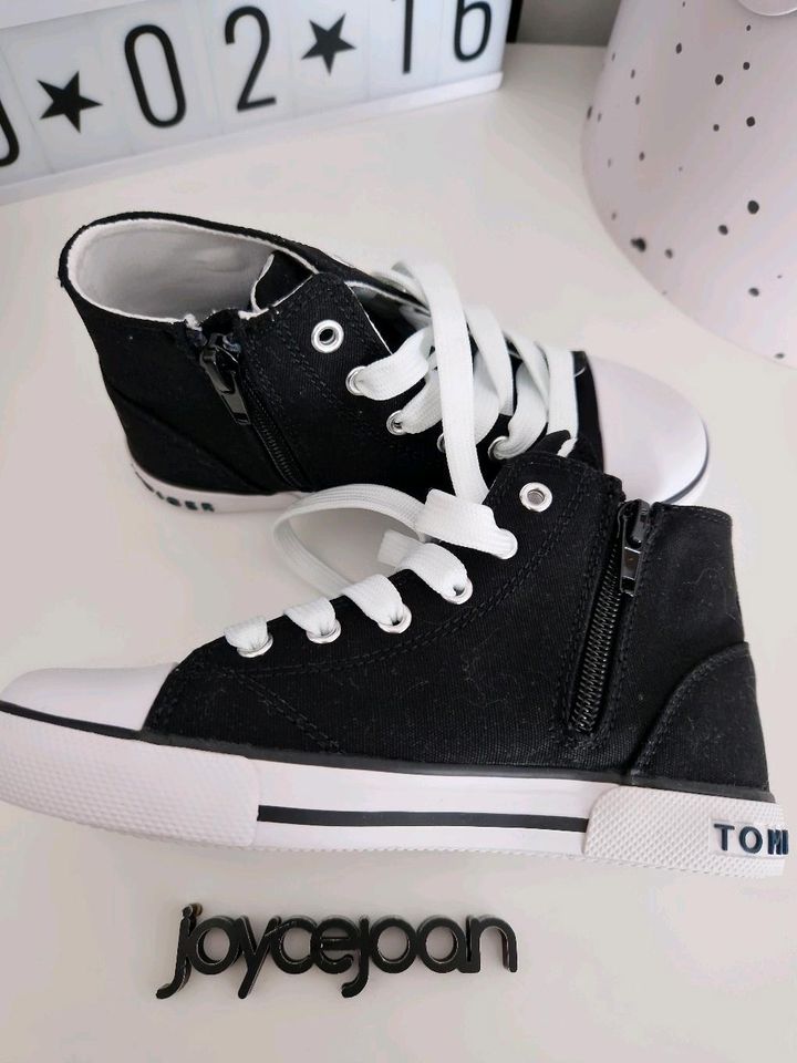 ★ Tommy Hilfiger High Top Lace up Sneaker Gr.30 NEU ★ in Riesa