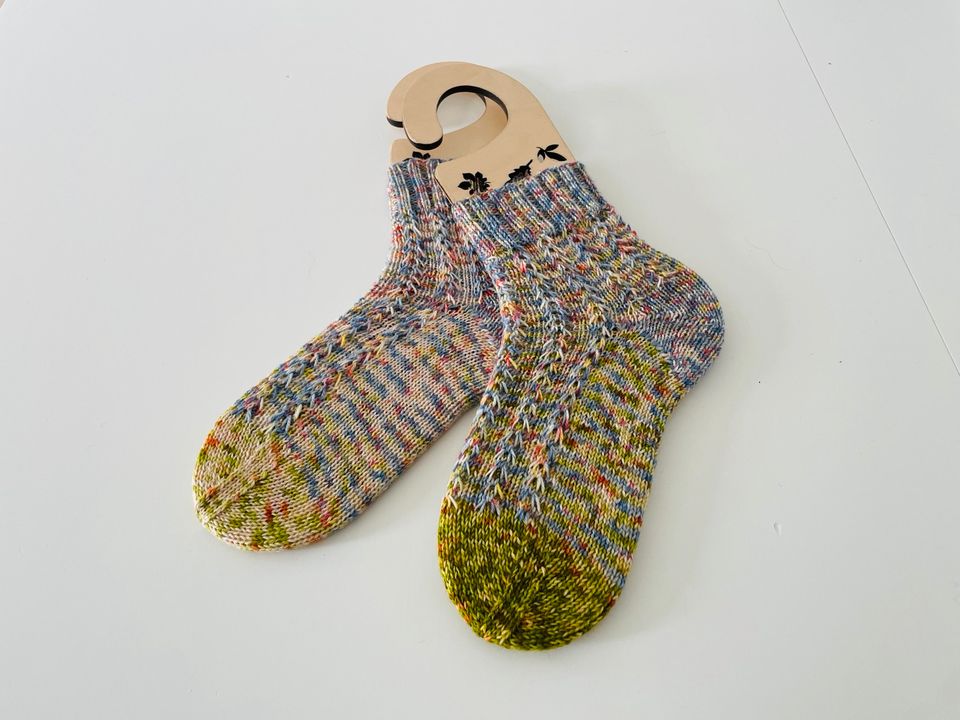 Handgestrickte Wollsocken, Strümpfe in Größe 36/37 in Berlin