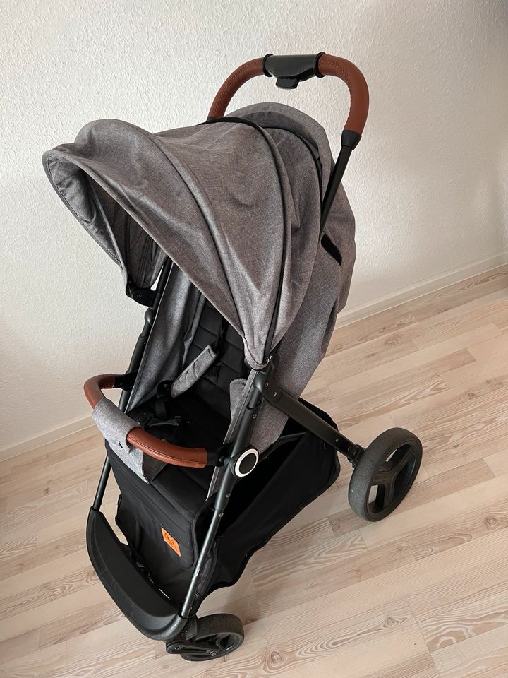 Kinderwagen Buggy Kinderkraft  grau mit Sonnenschutz und körbchen in Berlin