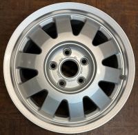 1 x ORIGINAL AUDI ALUFELGE 6Jx15H2 ET45 LK5x112 8D0601025M Bayern - Großkarolinenfeld Vorschau