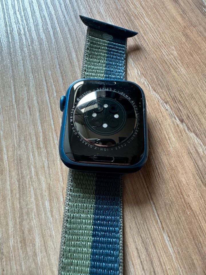 Apple Watch 7 45mm blau gps in Siegburg