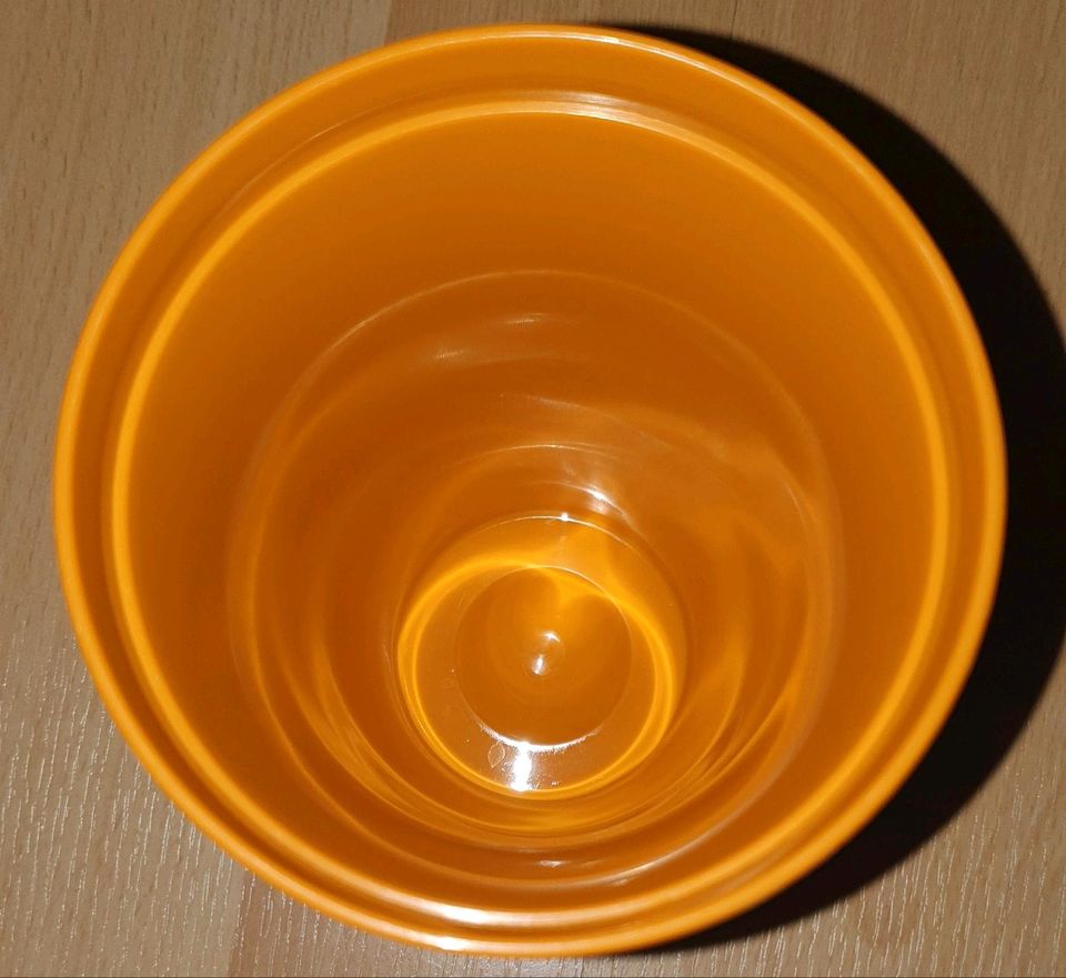 TUPPERWARE Schüttelbecher Mixbecher Shaker 844-24 564-58 Orange in Essen