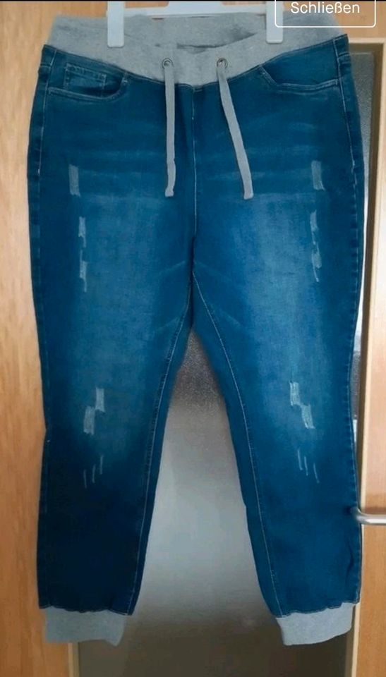 Boyfriend Jeans Gr: 46 in Stuttgart