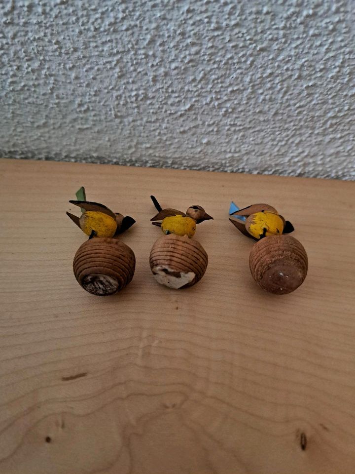 3x Vögel aus Holz, Erzgebirge? Volkskunst alt in Freiburg im Breisgau