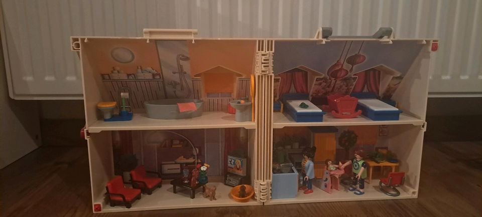 Playmobil Haus zum mitnehmen in Stein (Probstei)