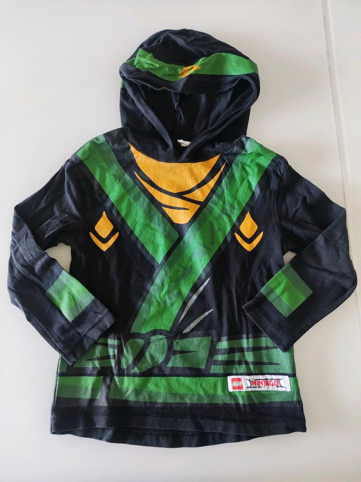 H&M Lego Ninjago Kapuzenshirt Gr. 110/116 in Halle