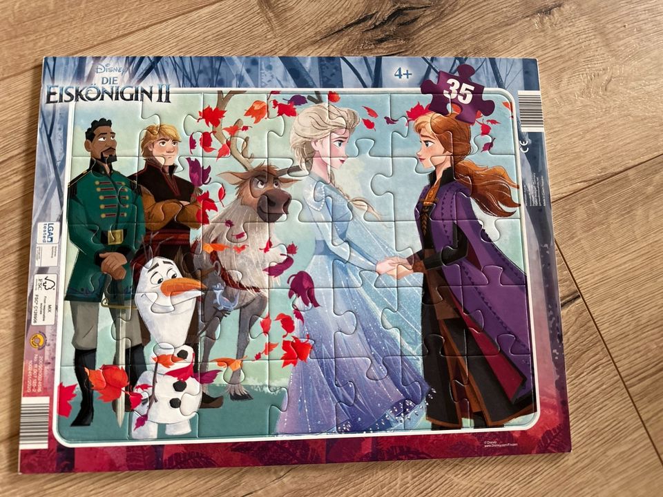 Elsa und Anna die eiskönigin 2 Puzzle Set 4+ 35 teile in Theißen