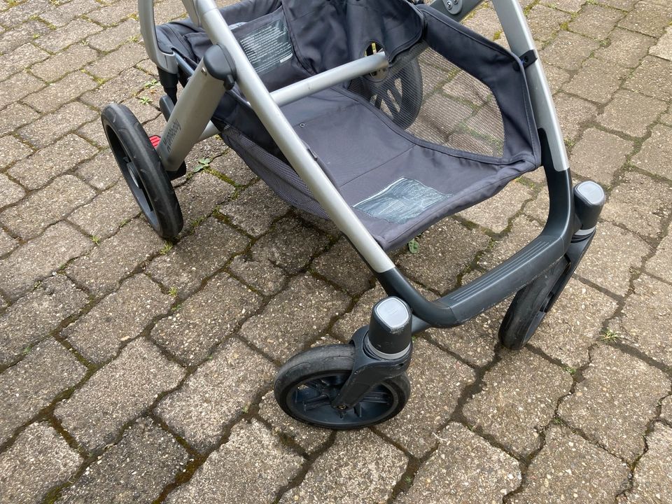 UPPABABY VISTA KINDERWAGEN - Mit Zubehör in Kornwestheim