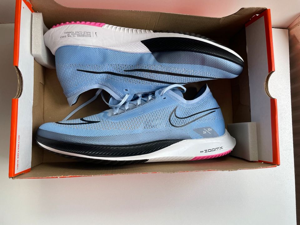 Nike ZoomX STREAKFLY, (NEUE) Gr.44,5 in Magdeburg