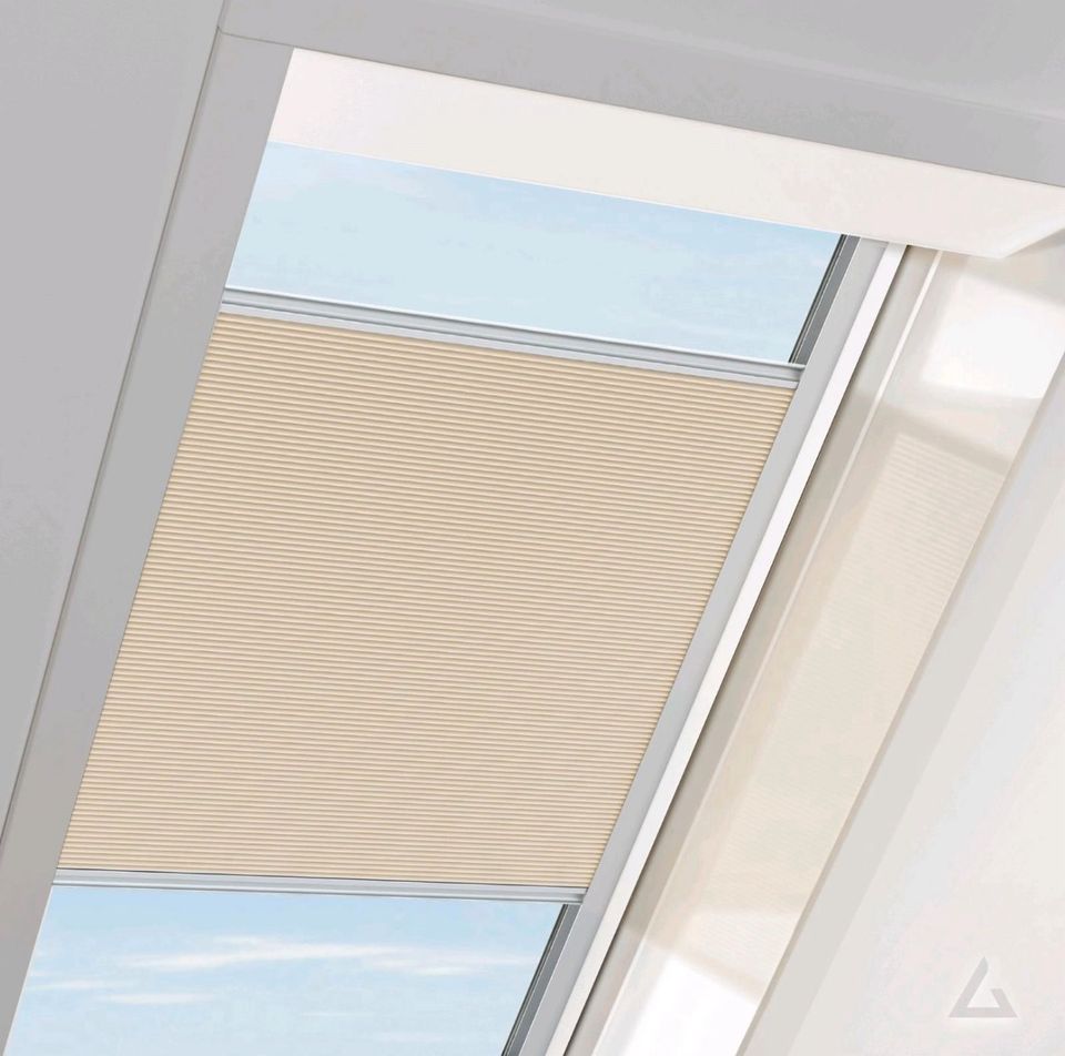 ROTO Faltstore Plissee Dachfenster ZFA 6x/84K DE 11/14 M 400338 in Schöneck