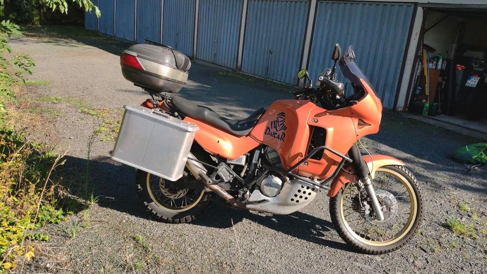 Honda Transalp PD06 / AfricaTwin-Umbau in Heidenau