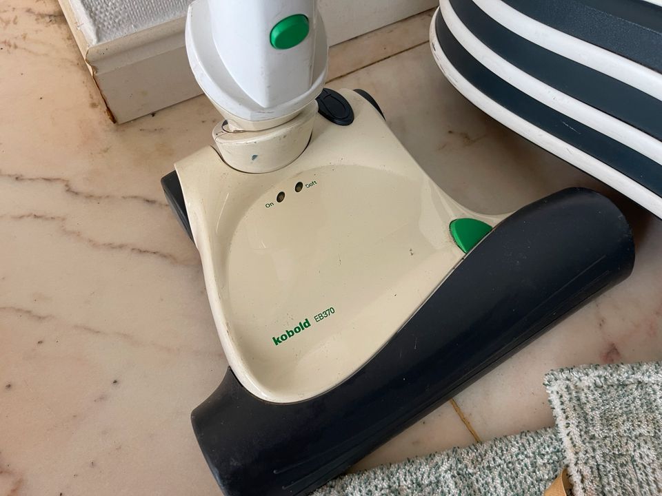 Vorwerk Kobold VT270 mit EB370 und SP530 in Maintal