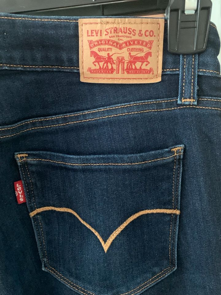 LEVI STRAUSS slim/Röhre Jeans/Denim,Gr.36/S,stretch,dunkel blau in München