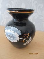 Vase aus Schwarzem Porzelan mit schöner Blumen Dekor Nordrhein-Westfalen - Harsewinkel Vorschau