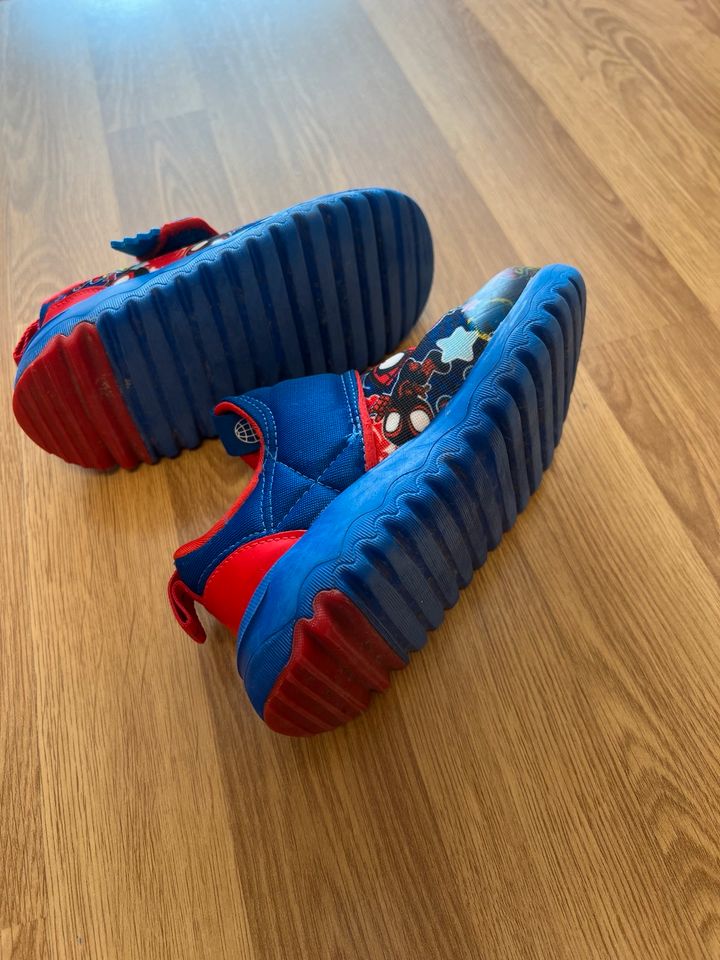 Adidas Marvel Grösse 26,5 in München