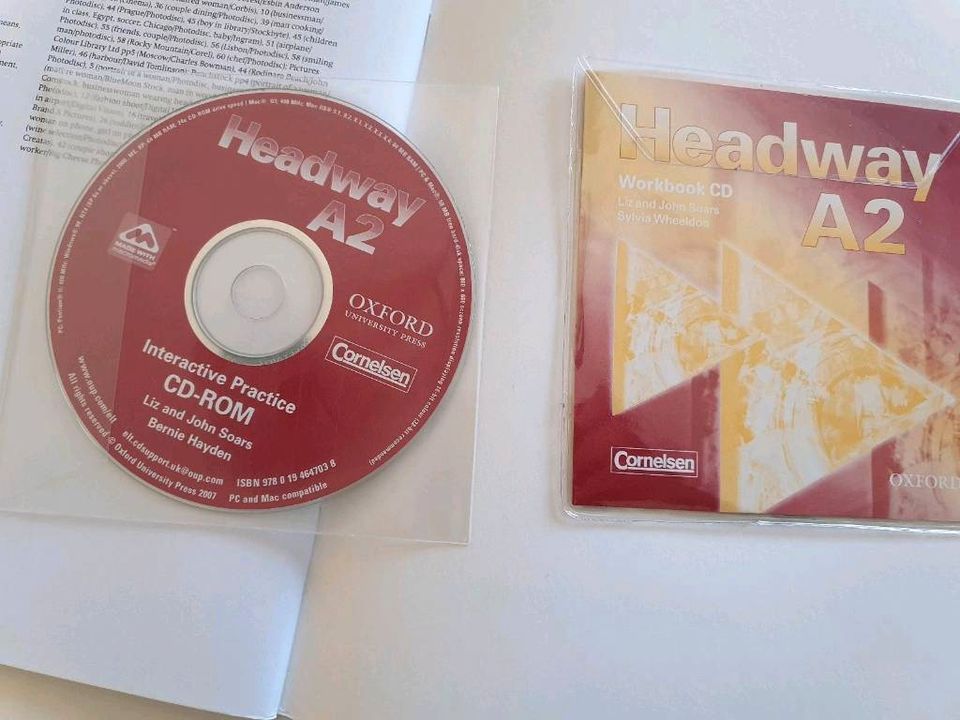 Headway Englisch A2 Student's Book+Workbook, inkl. Audio CD's in Undenheim