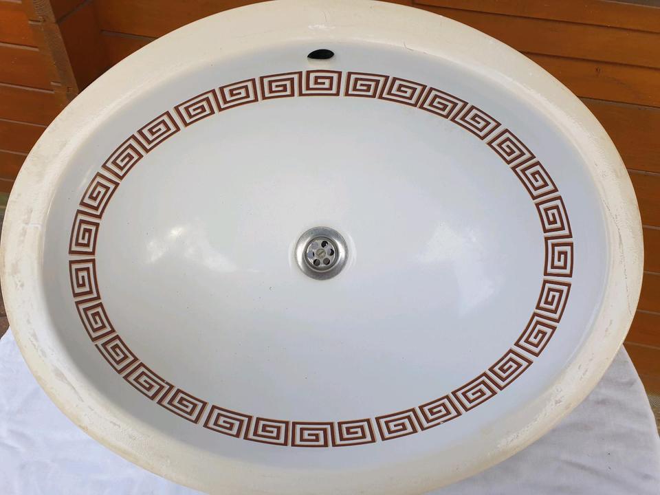 Ovales Design Unterbauwaschbecken Porcelaine De Paris in Anklam