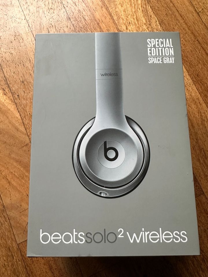 Kopfhörer Beats Solo2 Bluethooth- Special Edition Space grey in Jüchen