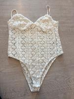 H&M Body Spitze Häkel Vintage Boho Gr M inklusive Versand Hessen - Aßlar Vorschau
