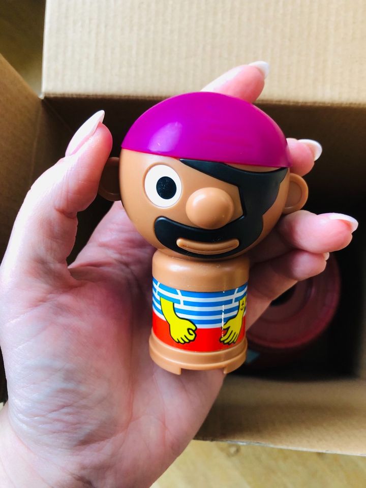 TOMY Offizielles Kinderspiel Pop Up Pirate in Rösrath