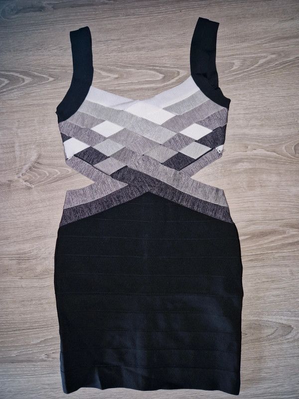 Abendkleid Shape Kleid Größe 38 schwarz/grau Neu in Greven