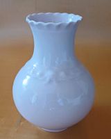 Hutschenreuther Porcelaine rosé kleine Vase Nordrhein-Westfalen - Harsewinkel Vorschau