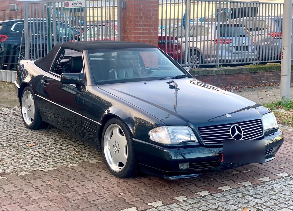 Mercedes-Benz SL300 Cabrio Oldtimer Hardtop in Berlin