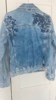 ❗️WIE NEU - H&M Jeansjacke mit Stickerei - Gr. 36 Nordrhein-Westfalen - Gummersbach Vorschau