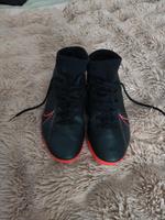 Nike Schuhe engineered for Speed 40,5 Niedersachsen - Gielde Vorschau
