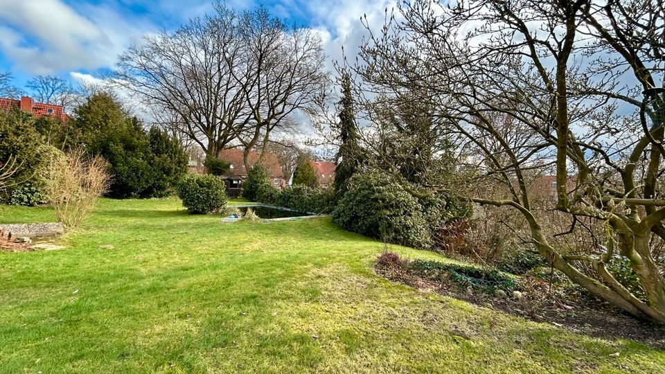 Bungalow mit viel Grün, Pool und Potenzial in Jesteburg