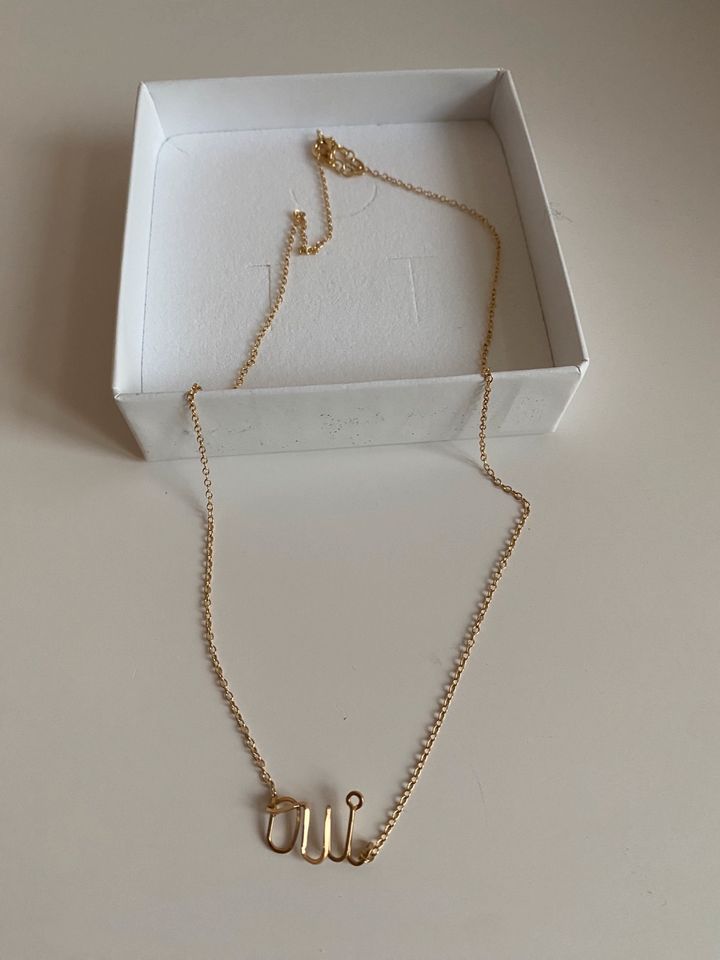 Filigrane Halskette gold mit oui yes ja Anhänger neu in Berlin