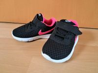 Nike Kinder-Schuhe, Gr. 22, schwarz/rosa, Mädchen, sehr gut Nordrhein-Westfalen - Hagen Vorschau