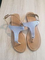 Flipflops Sandale 39 maritim gestreift blau weiß braun Neuwertig Niedersachsen - Himmelpforten Vorschau