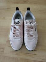 Puma Sneaker gr. 38.5 in Rose wie Neu Nordrhein-Westfalen - Halver Vorschau