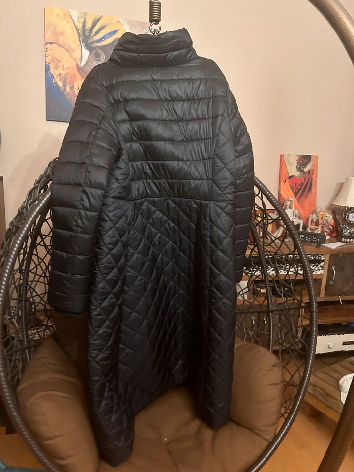 Warmer Mantel von Rinascimento, leicht ausgestellt, XL in Frankfurt am Main
