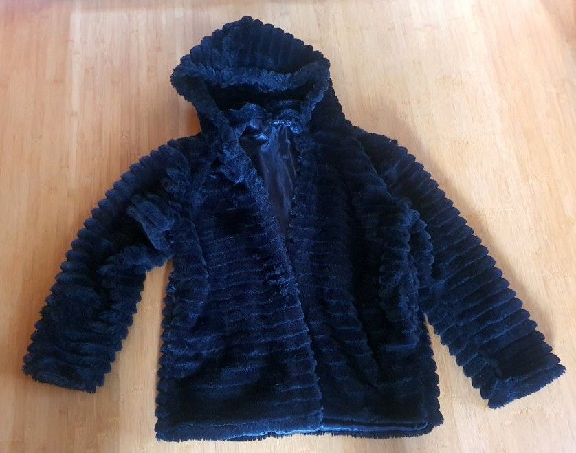 Damen Jacke Gr. EUR 38 boohoo sehr weich mit Kapuze in Ritterhude