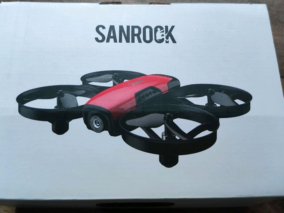 Sanrock U61W 2.4G Wifi FPV Drone mit Kamera / Minidrone in Greifenstein