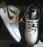 Nike Air Jordan 1 Mid Grey white black 36,5 West - Nied Vorschau