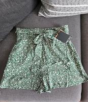 Pieces High Waist Stoff Shorts Paperbag Style weiß grau gepunktet Nordrhein-Westfalen - Goch Vorschau