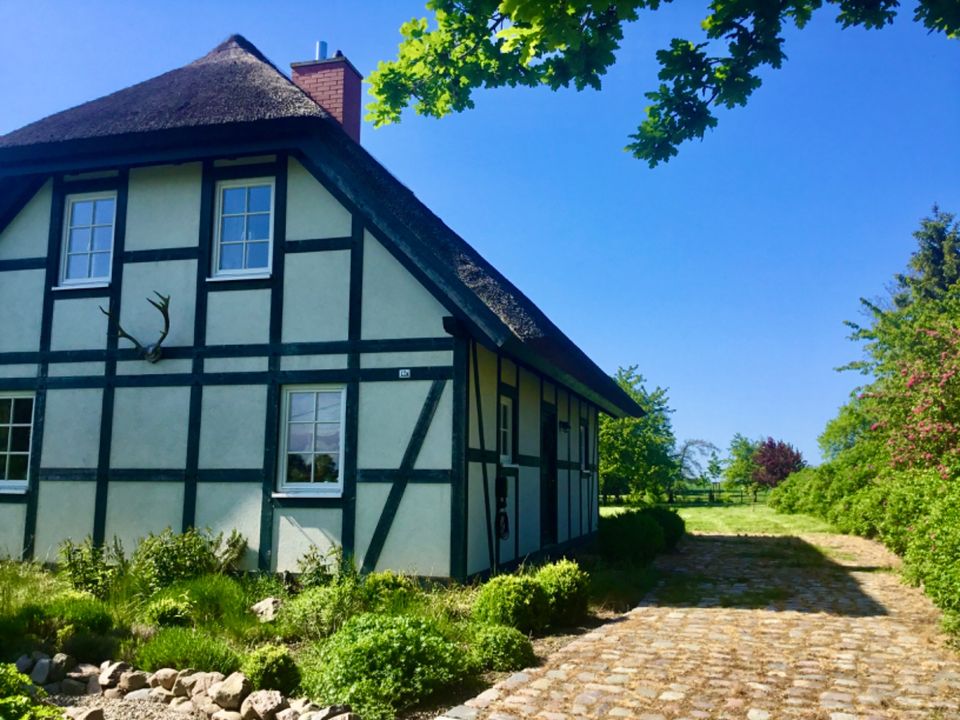 RÜGEN: „ Haus an Teich /Weiher zu verkaufen“ in Patzig